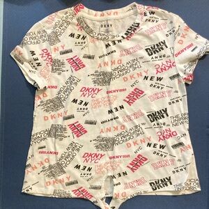 DKNY Girls size Large 12 white t-shirt